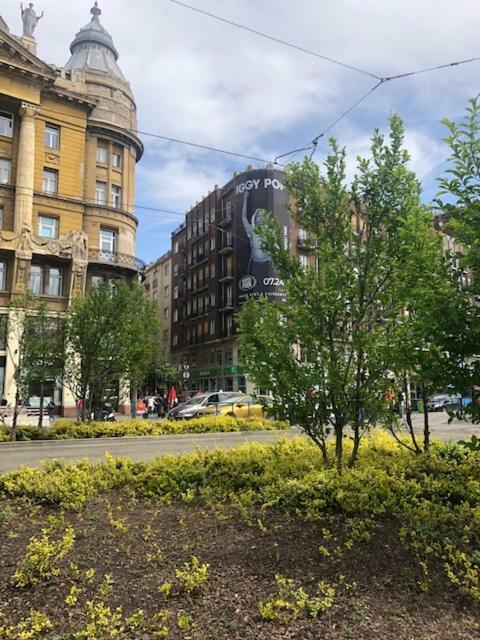 O&b * Budapest